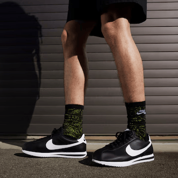 CORTEZ Preto e Branco Clean