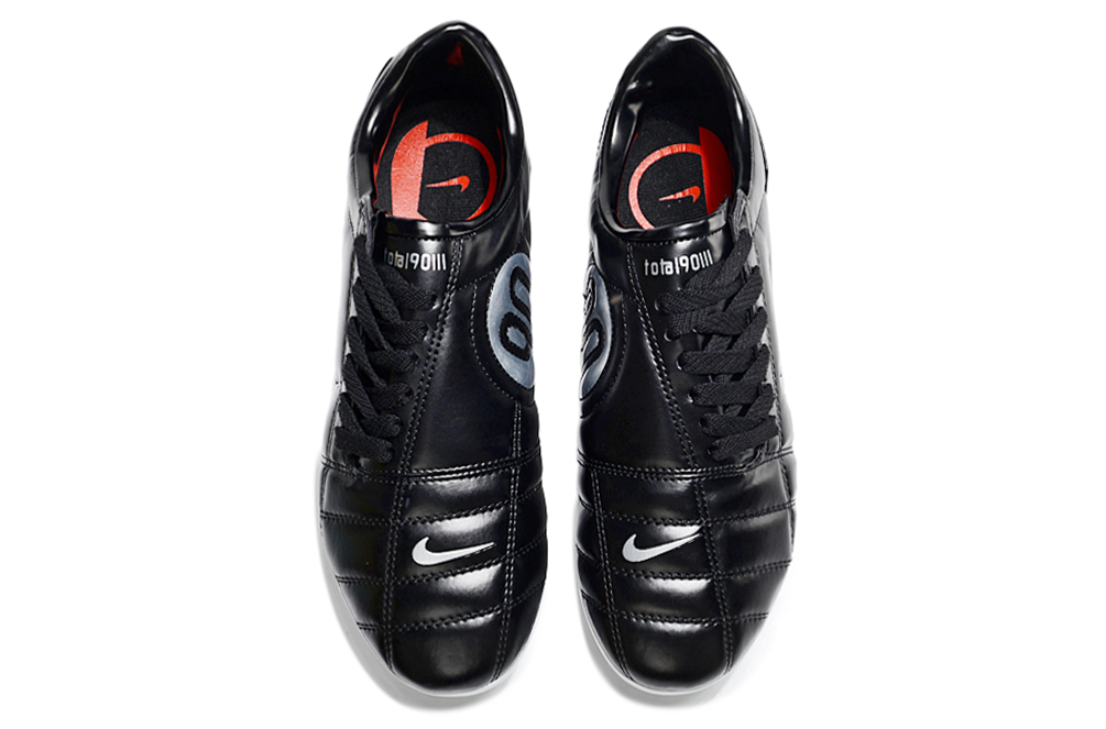 Chuteira Nike Total 90 FG