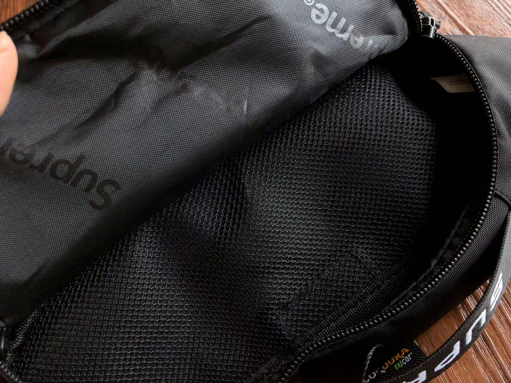 Supreme WaistBag Black (Pronta Entrega)