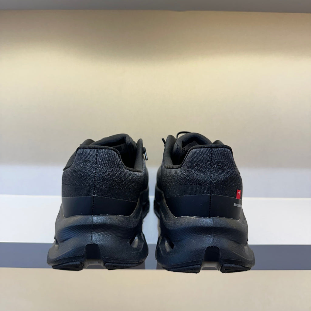 On Running Cloudtilt Black Eclipse (Pronta Entrega)