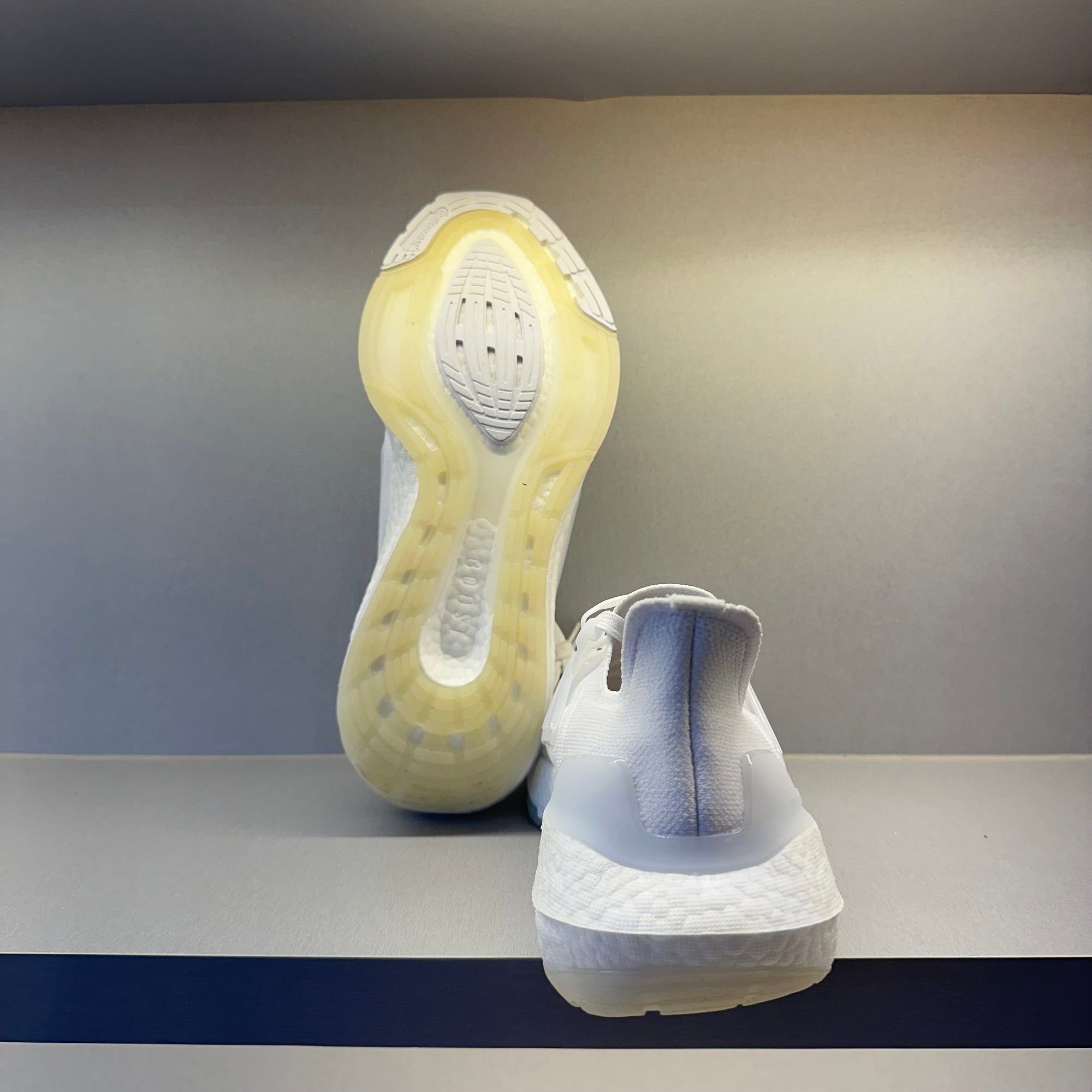 Adidas UltraBoost 22 Triple White (Pronta Entrega)