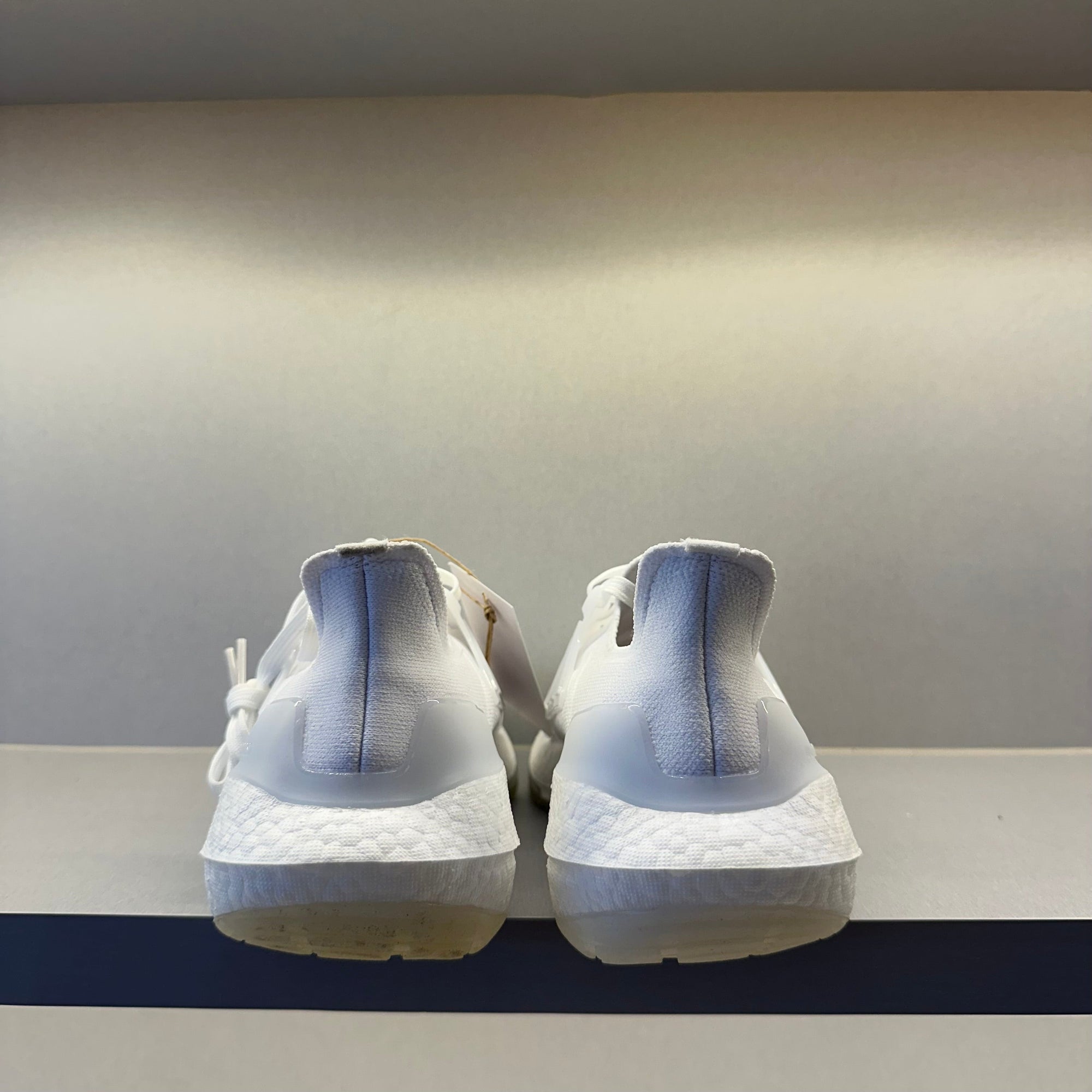 Adidas UltraBoost 22 Triple White (Pronta Entrega)