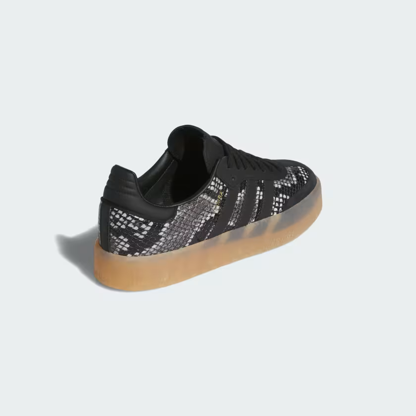 Sambae Preto com Branco Clean