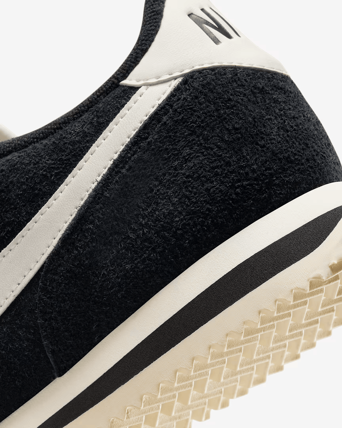 CORTEZ Preto com Vintage Suede Branco Clean