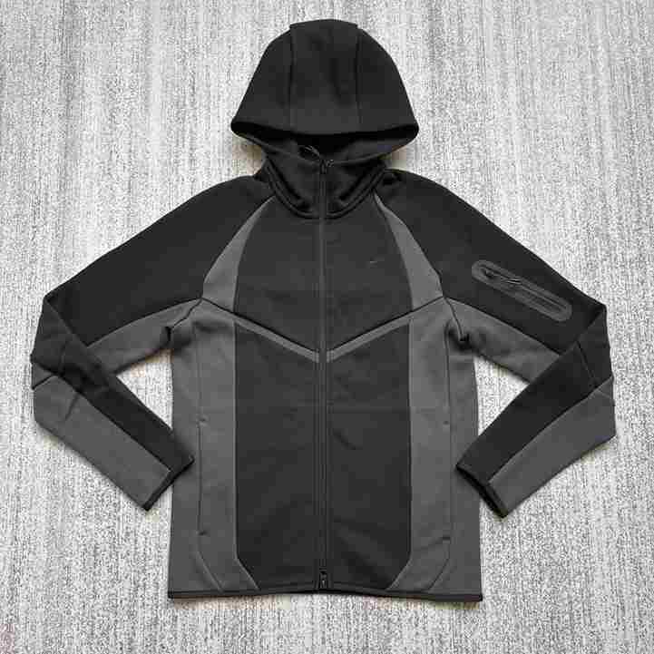 Jaqueta Nike Tech Fleece Pro Wear Preta
