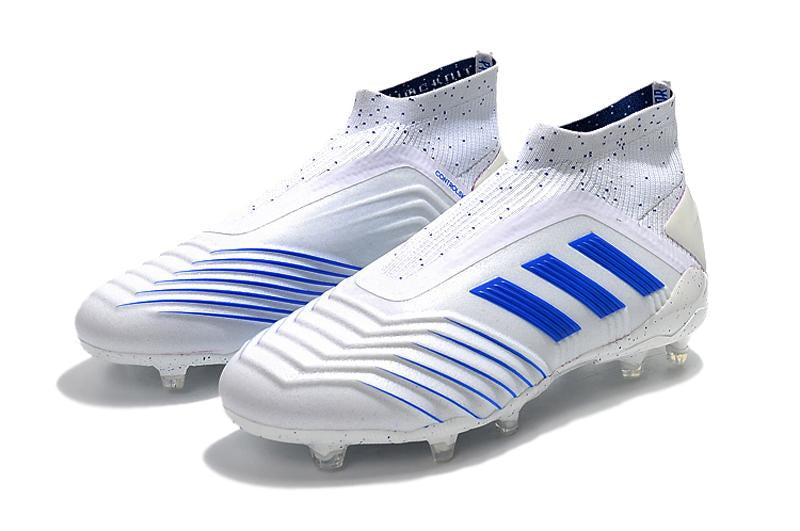 Chuteira Predator 19 Campo–Clássico